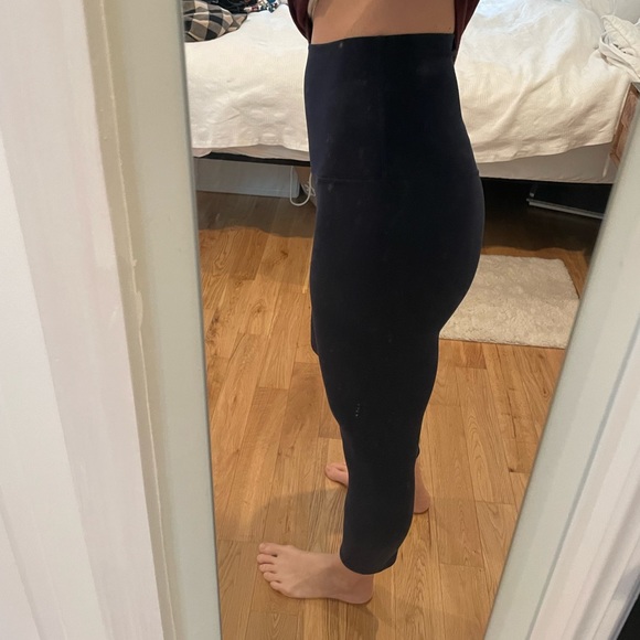 Lululemon leggings - Picture 3 of 4